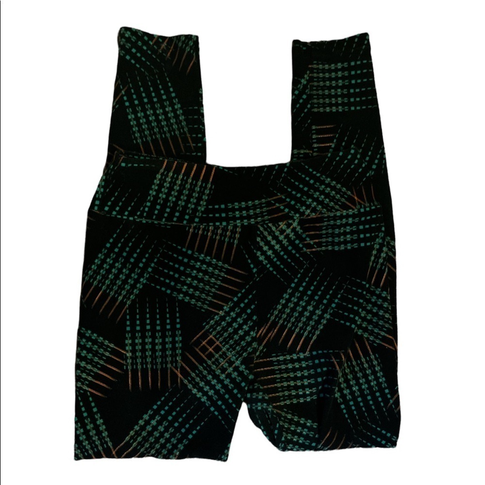 🎈 - Very soft LulaRoe leggings for sale!